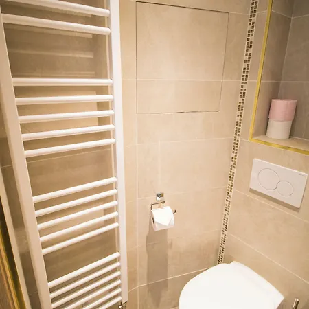 Les Rebelles 酒店 3*