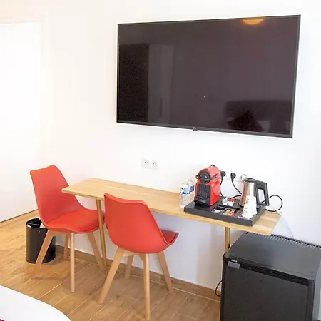 Hotel Les Rebelles 3*