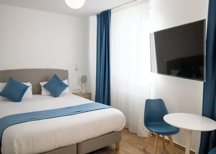 Les Rebelles Otel 3*