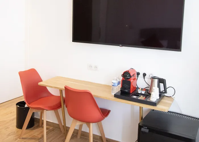 Les Rebelles Otel Paris